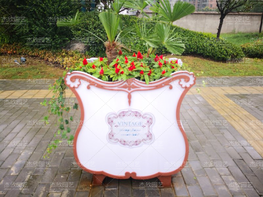 鋁合金花箱、PVC花箱孰好孰壞？