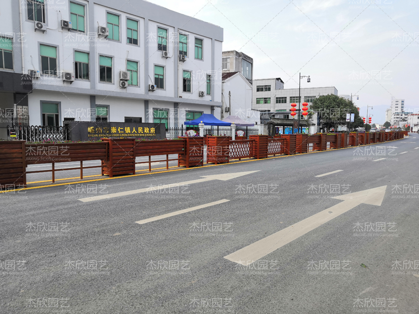 道路花箱護(hù)欄尺寸多少？選什么顏色好看？