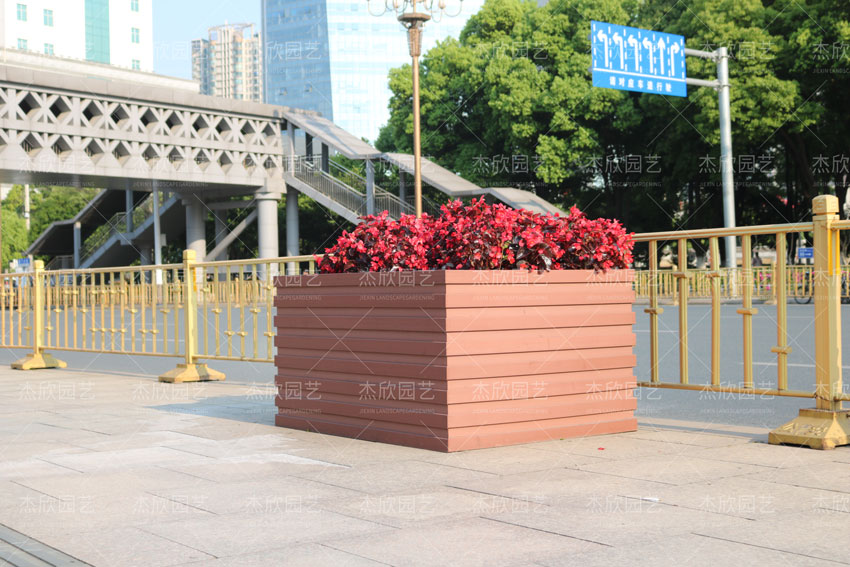 室外花箱和室內(nèi)花箱有什么區(qū)別？