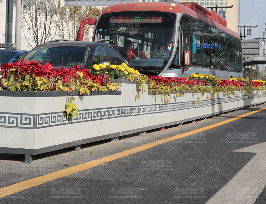關(guān)于道路護(hù)欄花箱的問題，一次講清