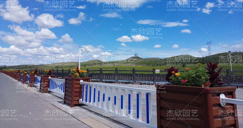  鋁合金花箱和防腐木的哪個(gè)好？